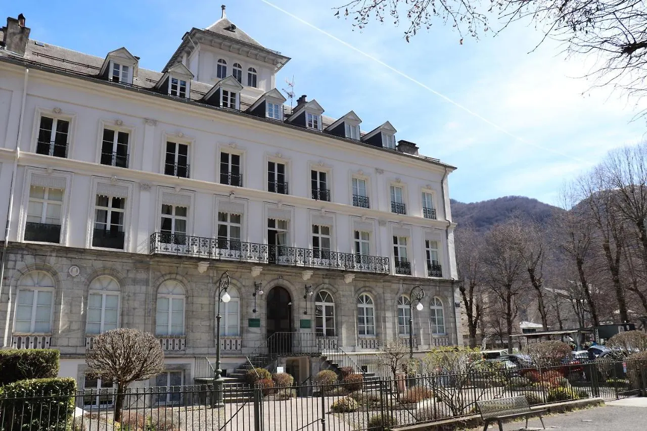 Le Palais D'Etigny Lejlighed Bagnères-de-Luchon 0*,  Frankrig